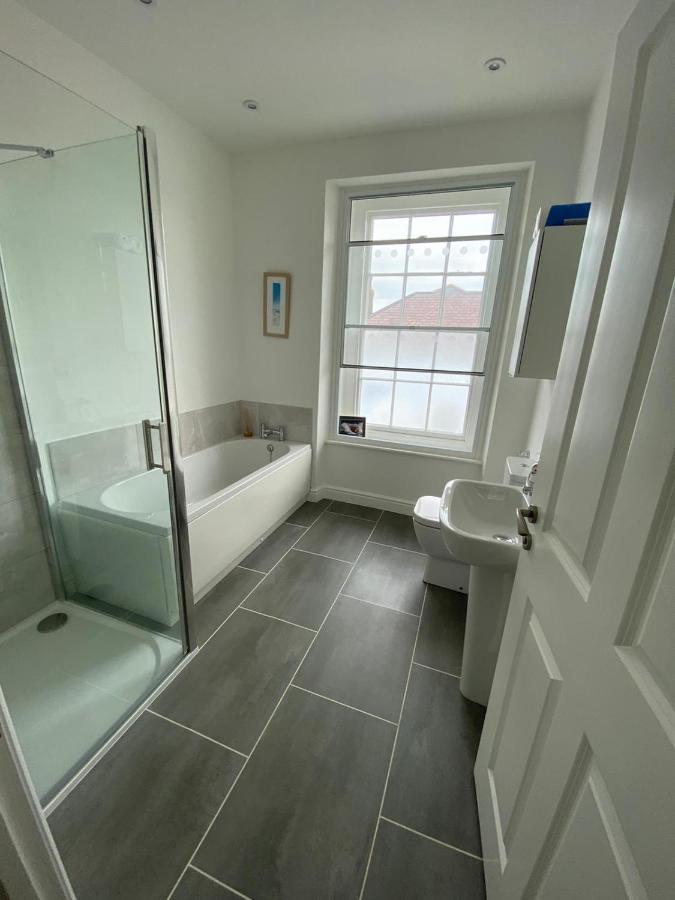 2 Yr Hen Fanc Appartement Aberaeron Buitenkant foto