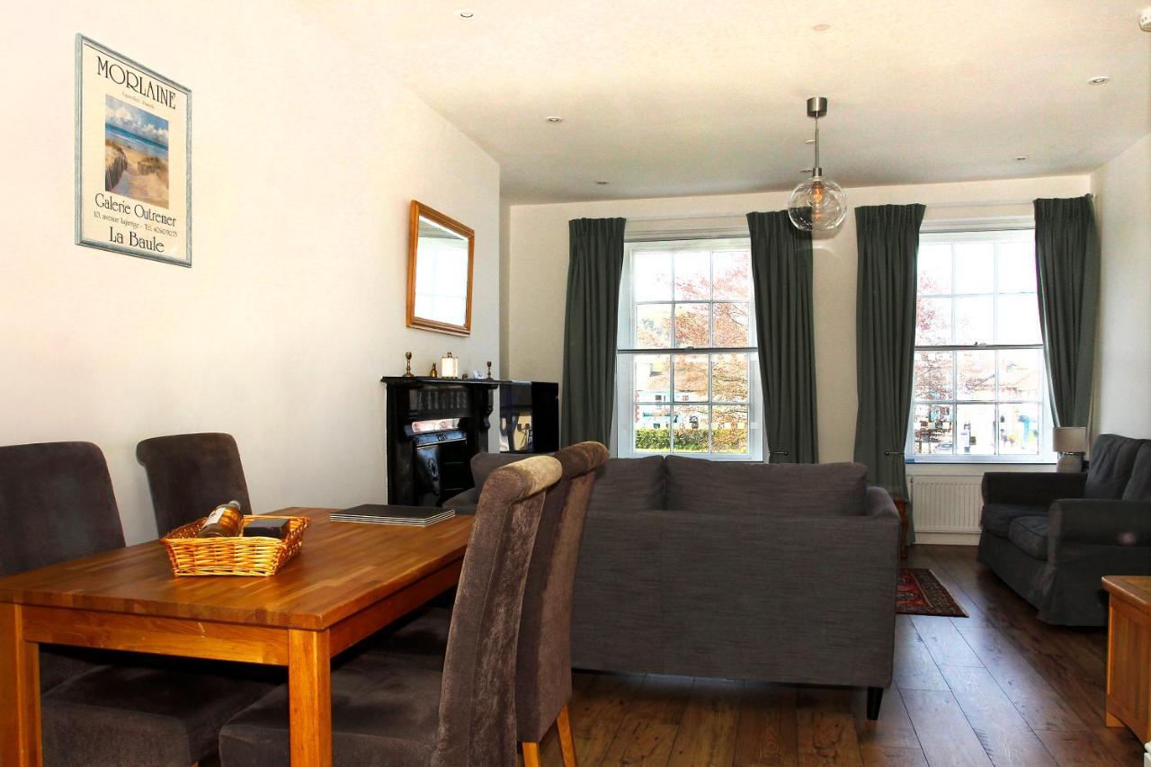 2 Yr Hen Fanc Appartement Aberaeron Buitenkant foto