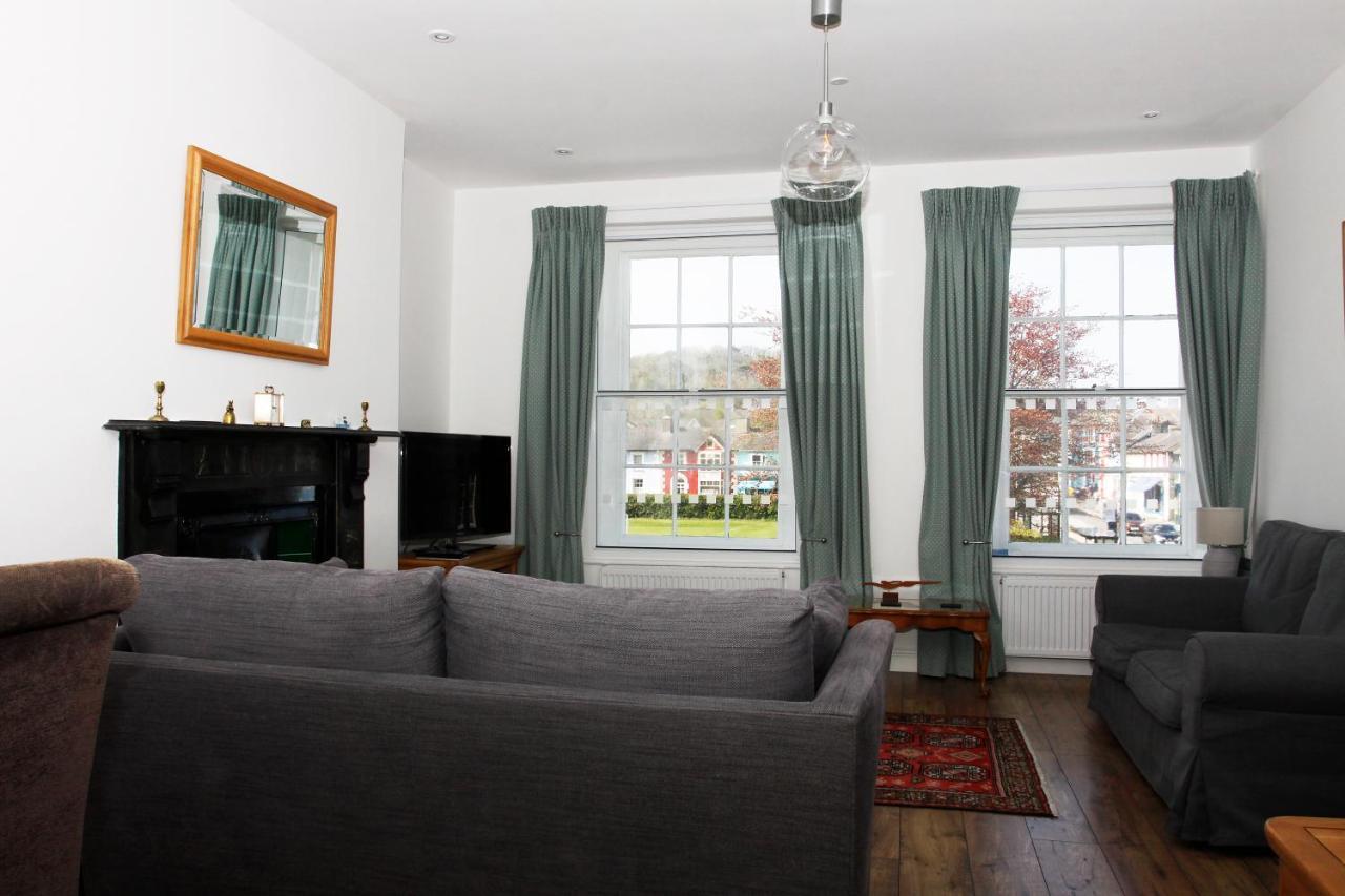 2 Yr Hen Fanc Appartement Aberaeron Buitenkant foto