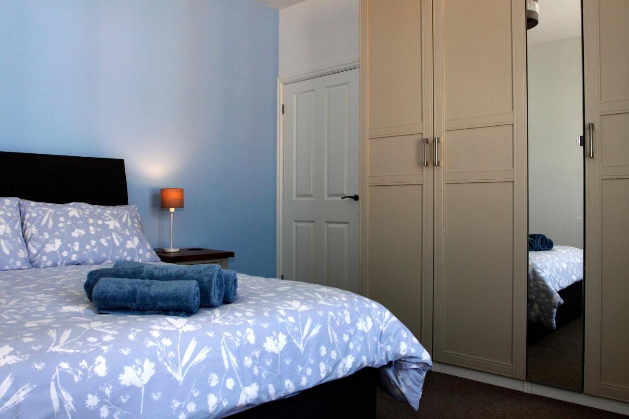 2 Yr Hen Fanc Appartement Aberaeron Buitenkant foto