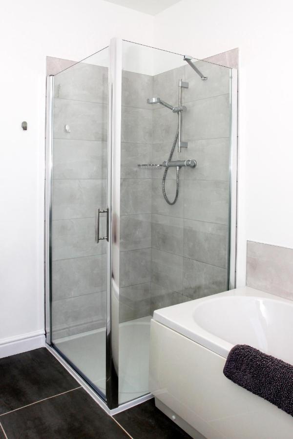 2 Yr Hen Fanc Appartement Aberaeron Buitenkant foto