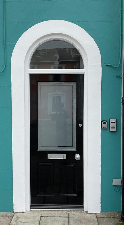2 Yr Hen Fanc Appartement Aberaeron Buitenkant foto